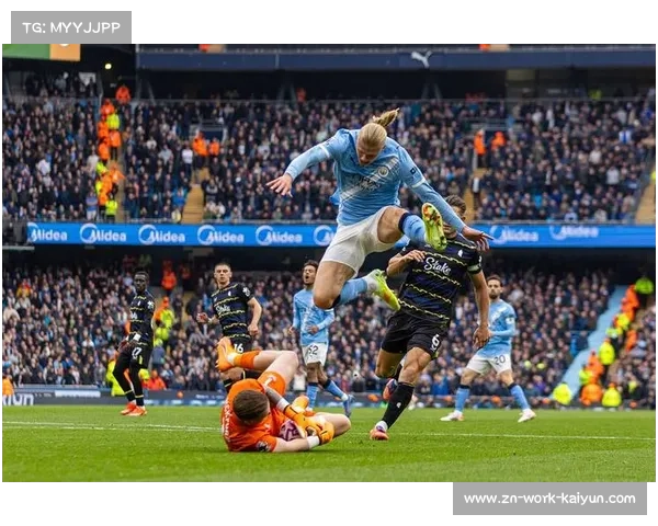 英超俱乐部开放训练基地，举办社区足球节