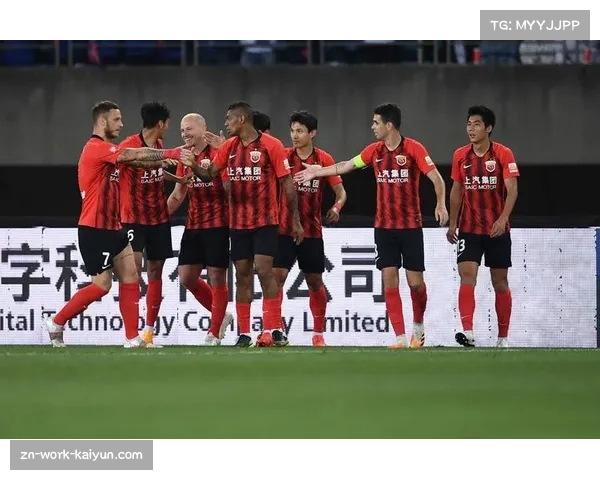 中超与国际主流联赛收入结构对比：转播权占比仅18%的困境