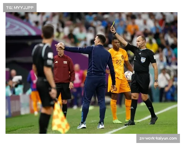 英超裁判公司宣布将试行针对严重犯规的“橙牌”制度